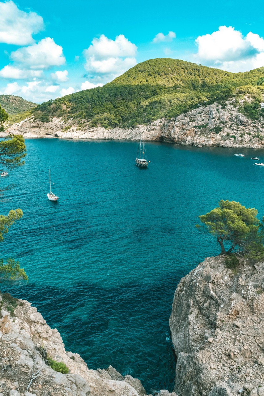Benefits of investing in real estate on the Costa del Sol