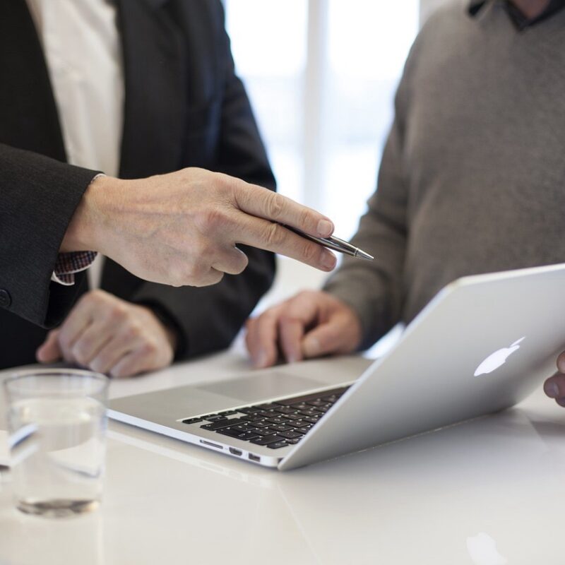 Why Hire a Real Estate Advisor for Luxury Property?