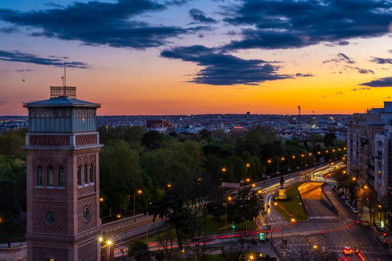 Legal aspects to consider when buying luxury properties in Spain